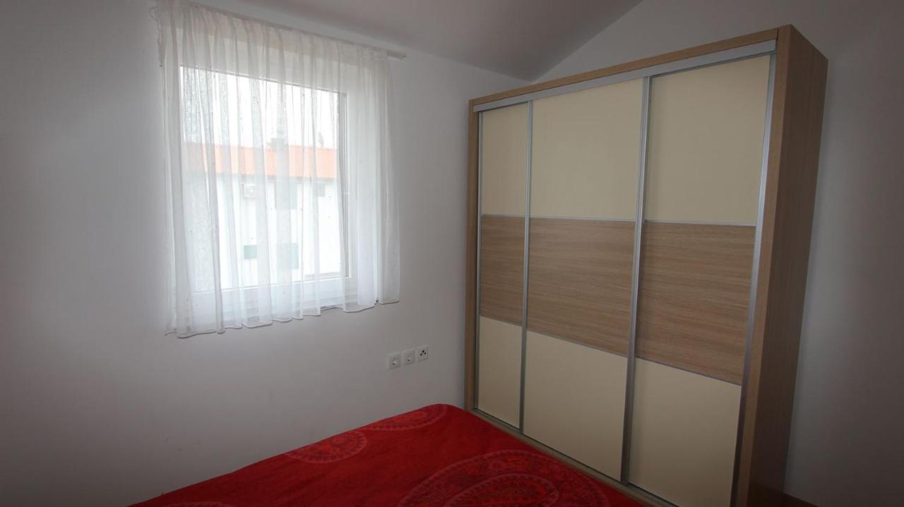 Apartments Vabec Malinska Exterior photo